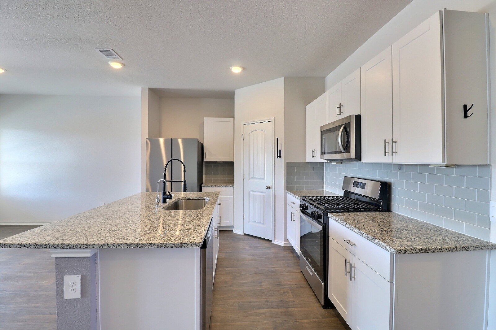 Photo 7 of 209 North Richland Drive