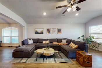 6214 Darlington , College Station,  77845