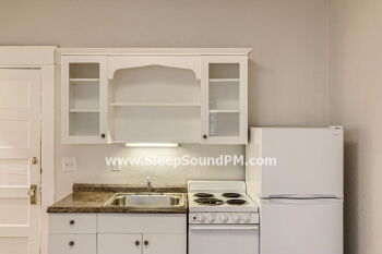 16 SW Porter St 205, Portland,  97201