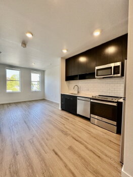 4750 North Albina Avenue Unit 502, Portland,  97217