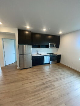 4750 North Albina Avenue Unit 401, Portland,  97217