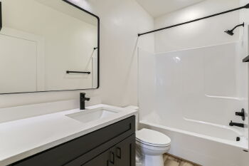 9060 Northeast Hoyt Street Unit 08, Portland,  97220