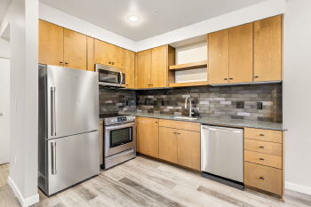 6310 North Maryland Avenue Unit 202 , Portland,  97217