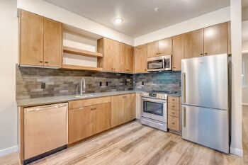 6310 North Maryland Avenue Unit 105 , Portland,  97217