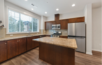 172 Northeast 79th Avenue , Hillsboro,  97006