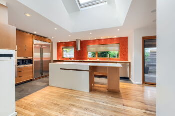 4033 N Willamette Blvd , Portland,  97203