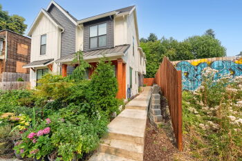 2732 SE 26th Ave , Portland,  97202
