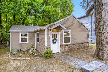 1802 SW Evans St , Portland,  97219