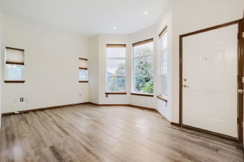 10324 NE Fargo Street , Portland,  97220
