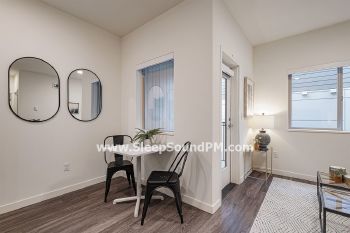 1524 NE 40th Ave #203, Portland,  97232