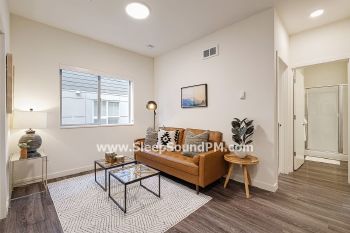 1524 NE 40th Ave #307, Portland,  97232