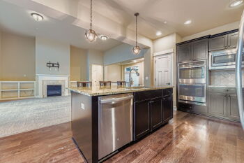 12215 SE Mountain Ridge Avenue , Happy Valley,  97086