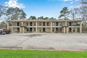 1500 S 3rd St #1, Conroe,  77301