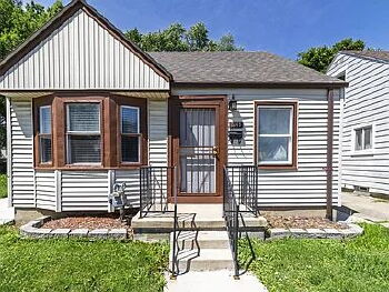 8249 Robson Street , Detroit,  48228