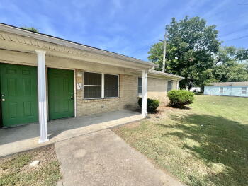 700 W. Lon Moore , Charleston,  63834