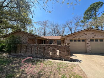 1210 Cleveland Avenue , Stephenville,  76401