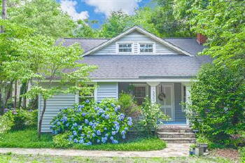 330 East Maine Avenue , Southern Pines,  28387