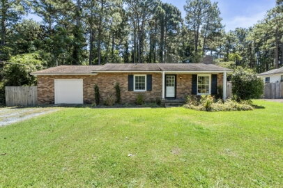 1355 North Ridge Street , Southern Pines,  28387