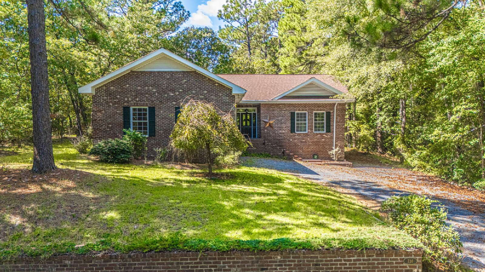 736 Ginseng Dr , Vass,  28394