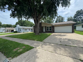 100 Hawkeye Way , Springfield,  62707