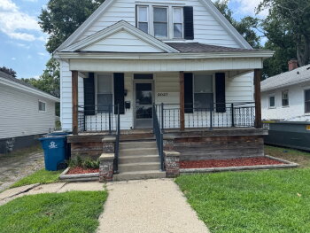 2027 S College St , Springfield,  62704