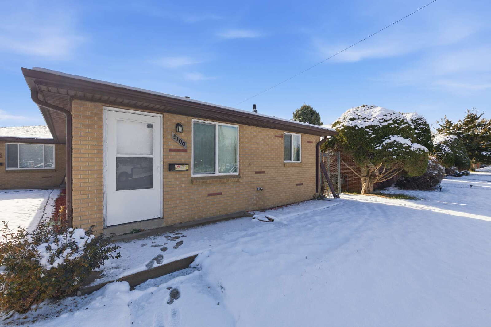 5100 E. 33rd Avenue , Denver,  80207