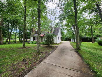 47 West Lawrin Boulevard , Terre Haute,  47803