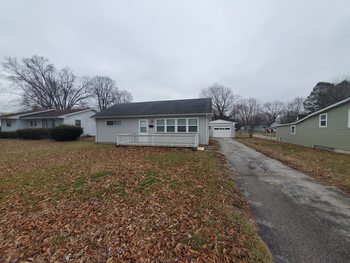 1125 N 8th Street , Clinton,  47842