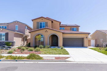 1816 Tapaderos St , Hemet,  92545