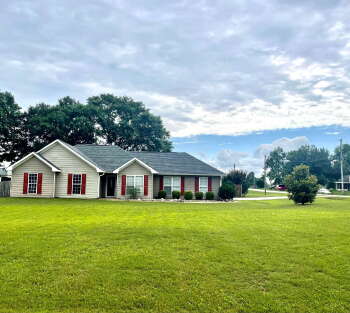 1 Wheatfield Dr , Ft Mitchell,  36856