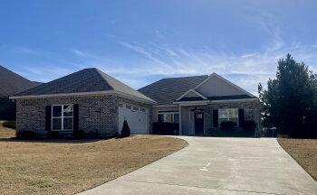 70 Tree Top Hill , Smiths Station,  36877