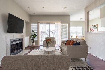 400 E Pearl Street #104, Granbury,  76048