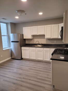 118 W 8th Ave 2A, Homestead,  15120-1019