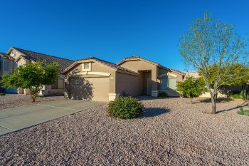 1362 N Mckenna Ln , Gilbert,  85233