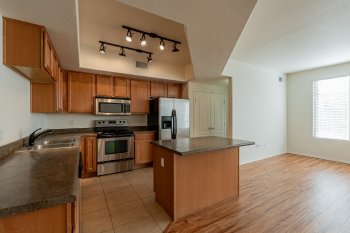 2401 E Rio Salado Pkwy 1096, Tempe,  85288