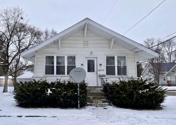 1553 Illinois Avenue , Flint,  48506
