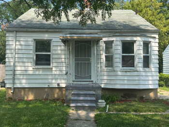 18941 Elkhart Street , Harper Woods,  48225