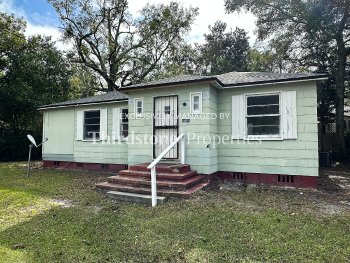 562 West 49th Street , Jacksonville,  32208