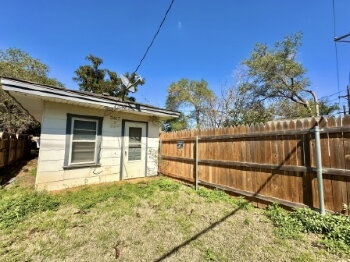 MJ 3407 32nd Street B , Lubbock,  79410