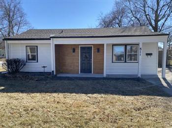 811 West Sheridan Street , Olathe,  66061