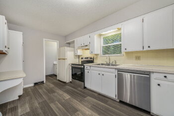 3731 Northeast Colonial Drive , Lee's Summit,  64064