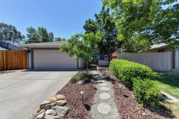 7016 Plume Way , Elk Grove,  95758