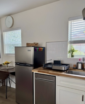 41 Manley Ct , Sacramento,  95820