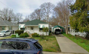 1040 58th St , Sacramento,  95819