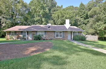 150 Chase Court , Fayetteville,  30214