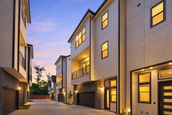 1913 Hoskins Drive Unit H, Houston,  77080