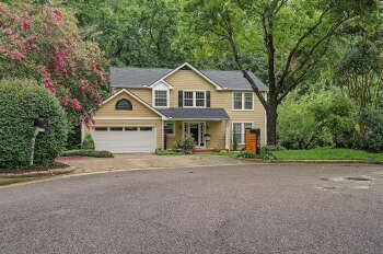 106 Dilworth Court , Cary,  27513