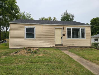 422 Plaza Avenue , Ferguson,  63135