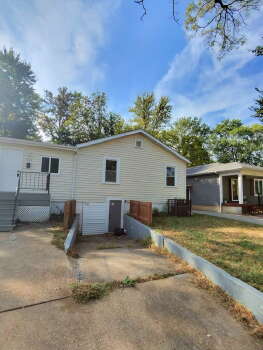 262 Buddie Avenue , St. Louis,  63135