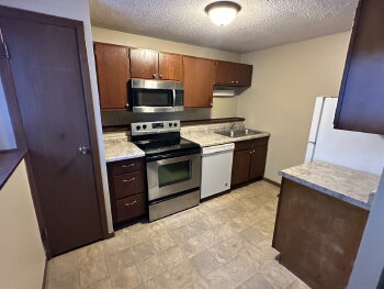 1510 Terrace Dr - D , Minot,  58703